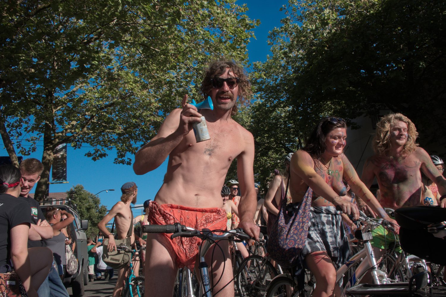 Naked Bike Ride In the City #3G5ZSneP