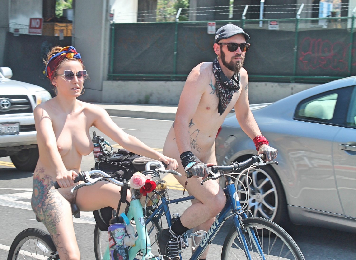 Naked Bike Ride In the City #9907SjsI